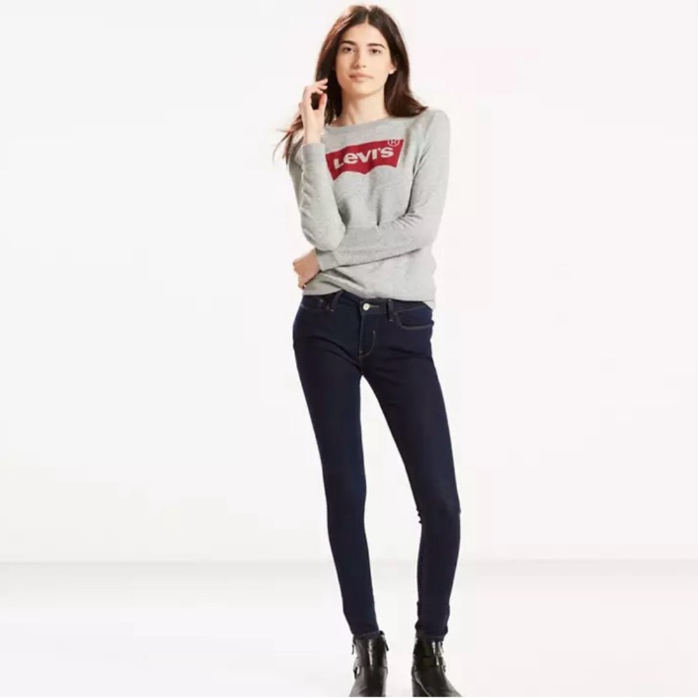 Levi’s 535 Supper Skinny Stretch Jeans NWT (size 27)